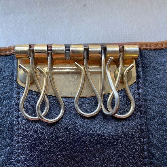 Celine Key Holder - Picture 9 of 9